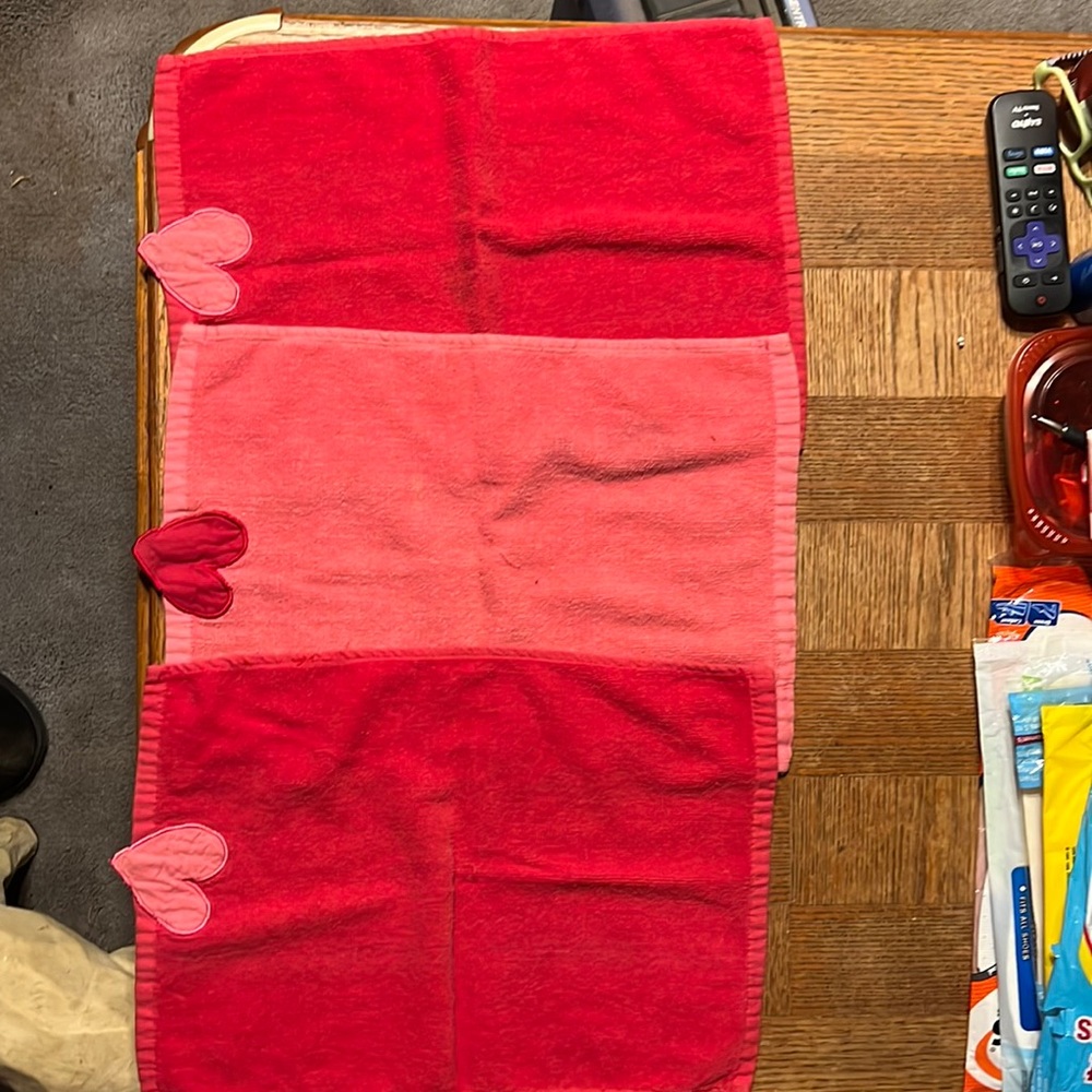 3 Valentine’s, hand towels
